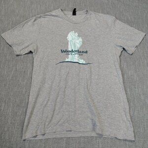 Yellowstone Old Faithful Gardiner Montana T-Shirt Size Medium Cafe